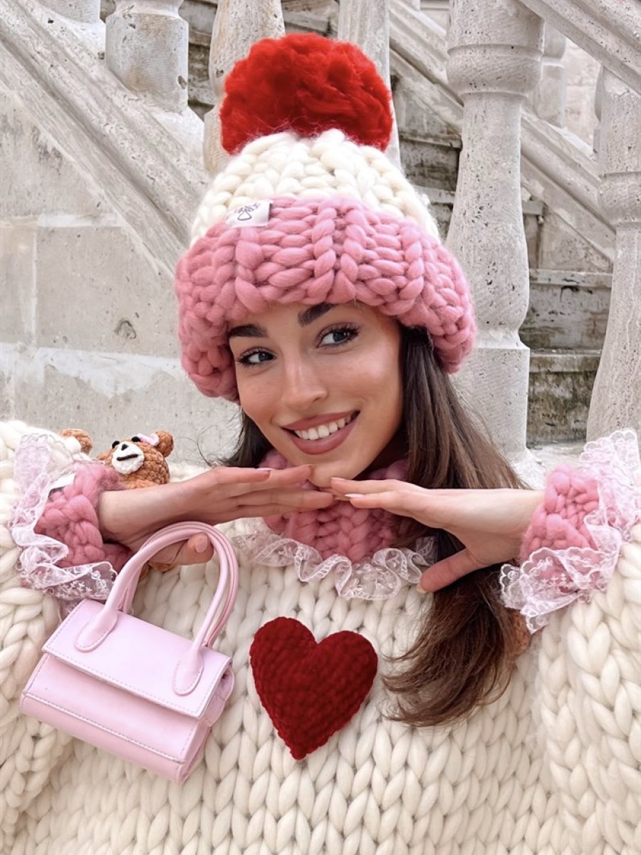 Chunky Knit Beanie | Pink & Ecru & Red